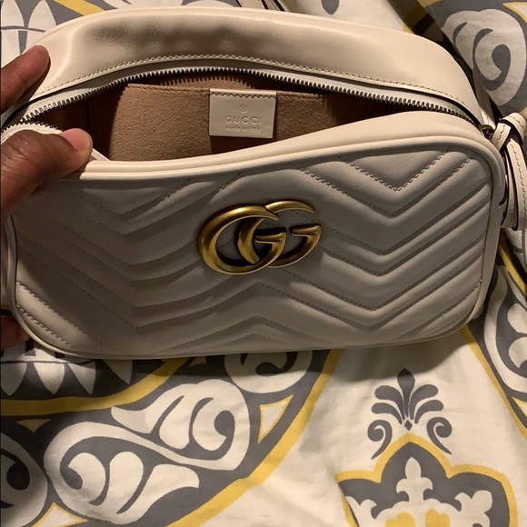 Gucci Handbags - Gucci bag cream
